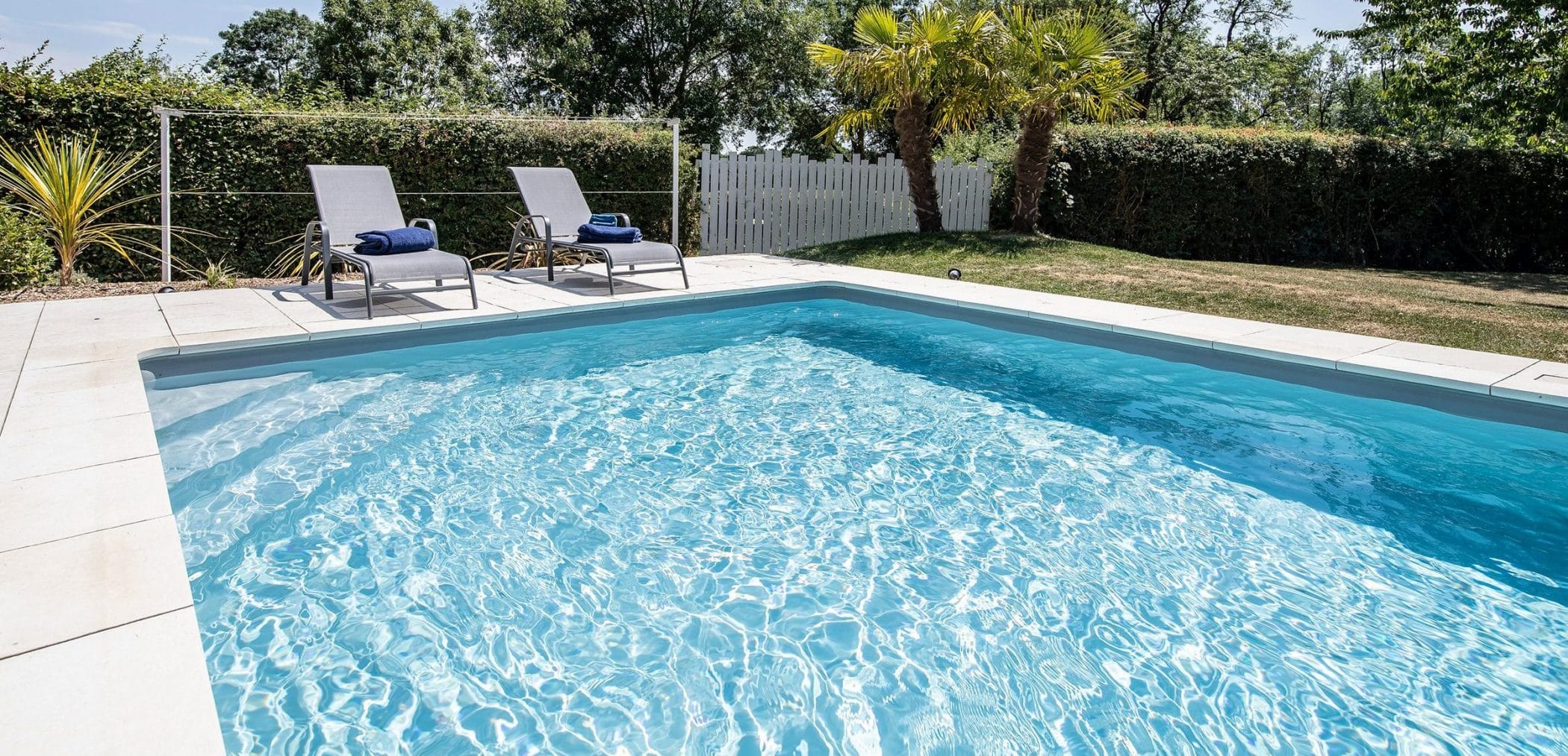 Piscine avec escalier BEACH